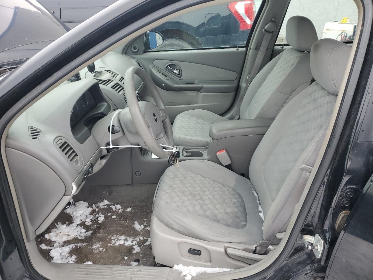 2004 Chevrolet Malibu - Image 7