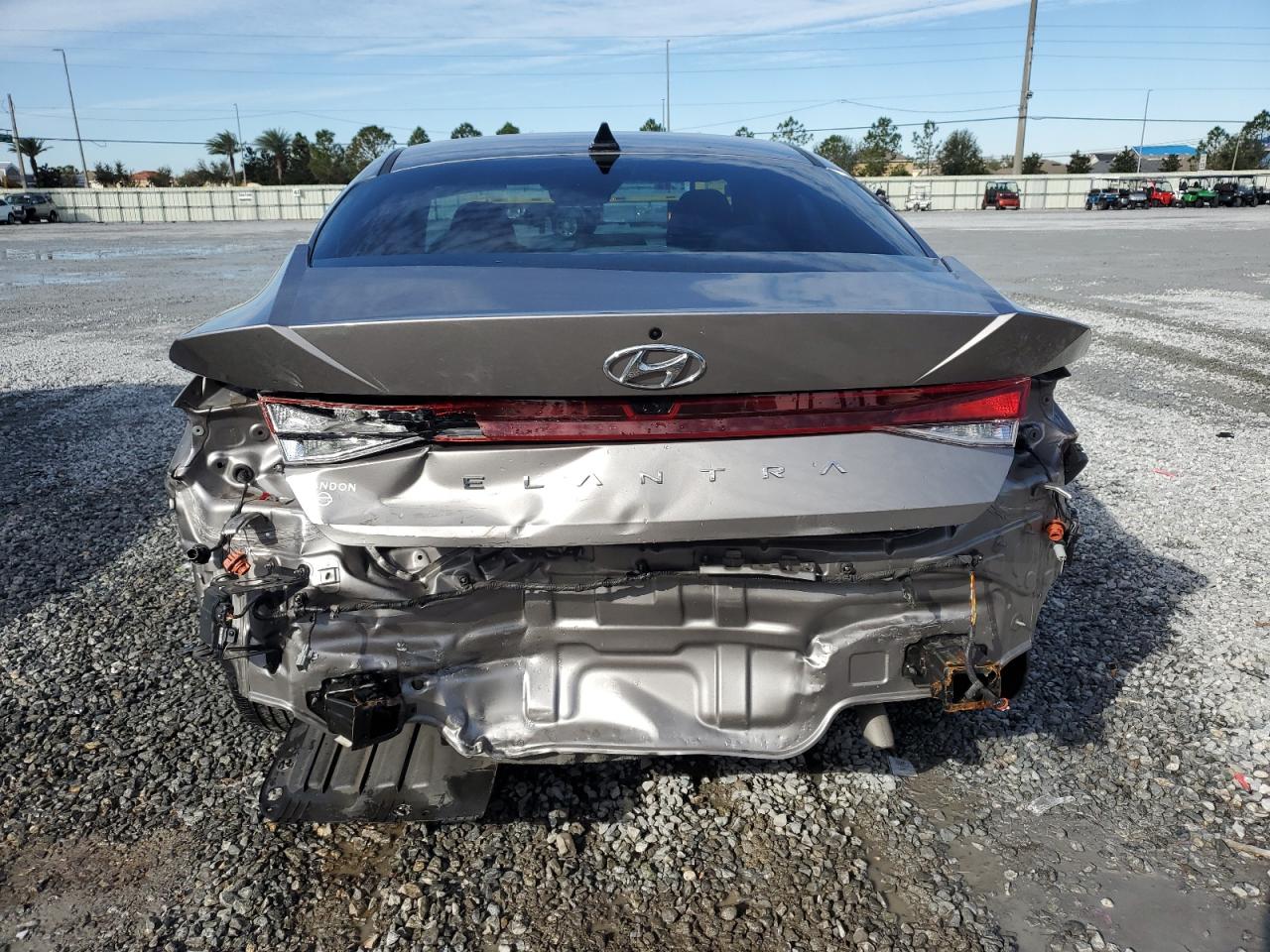 2021 Hyundai Elantra - Image 6