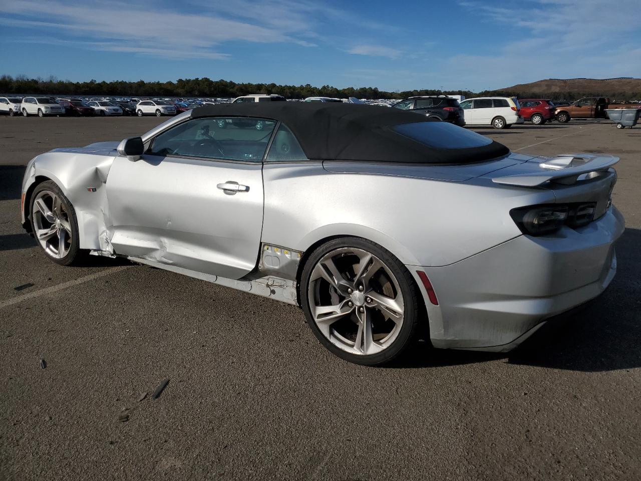 2019 Chevrolet Camaro - Image 2