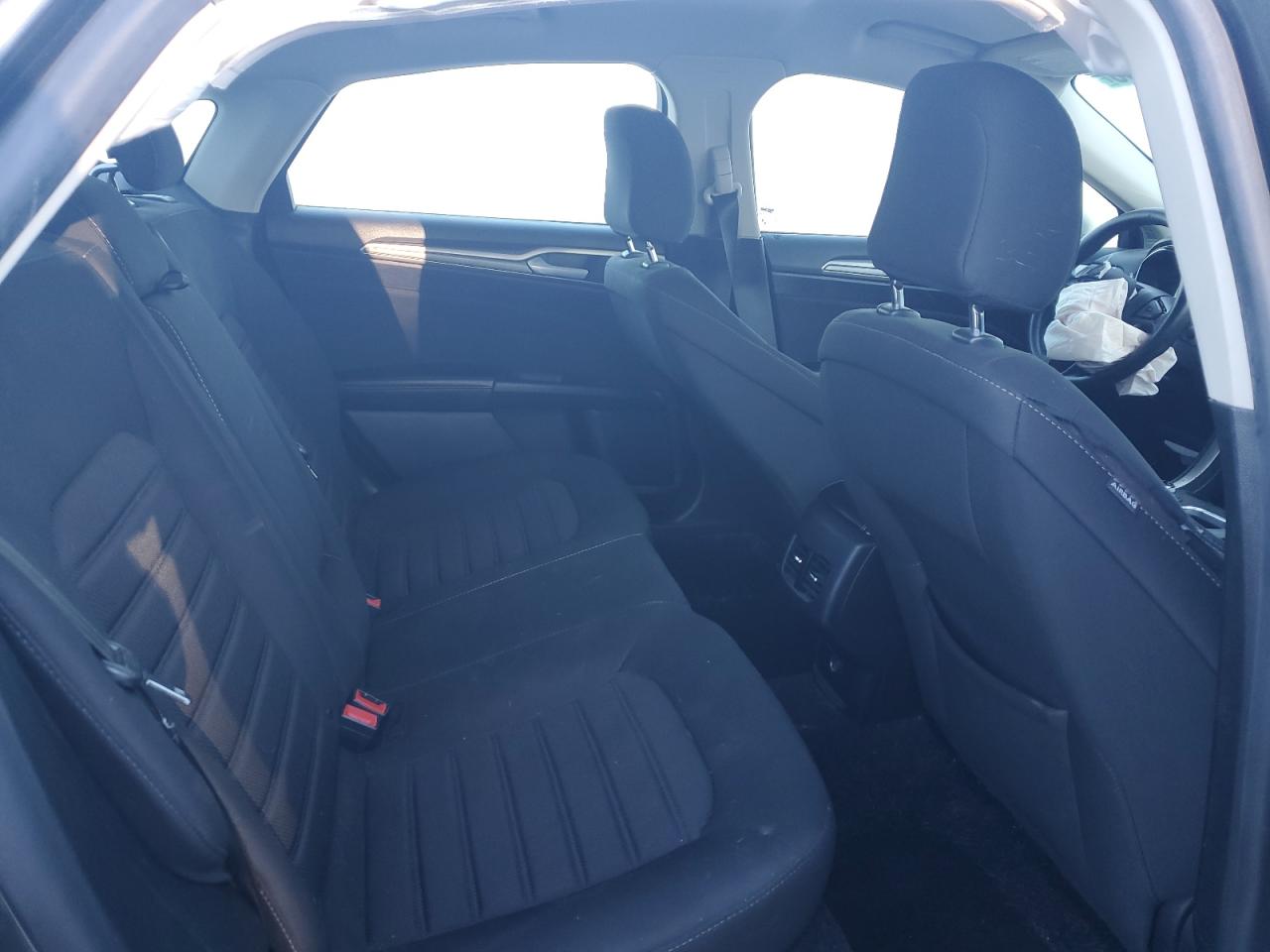 2020 Ford Fusion - Image 10