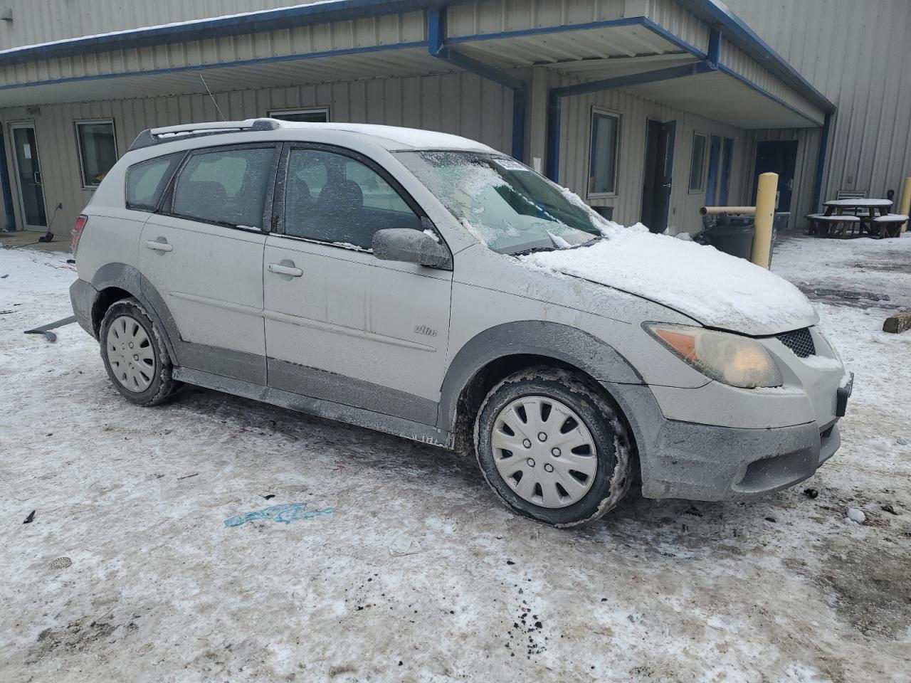 2004 Pontiac Vibe - Image 4