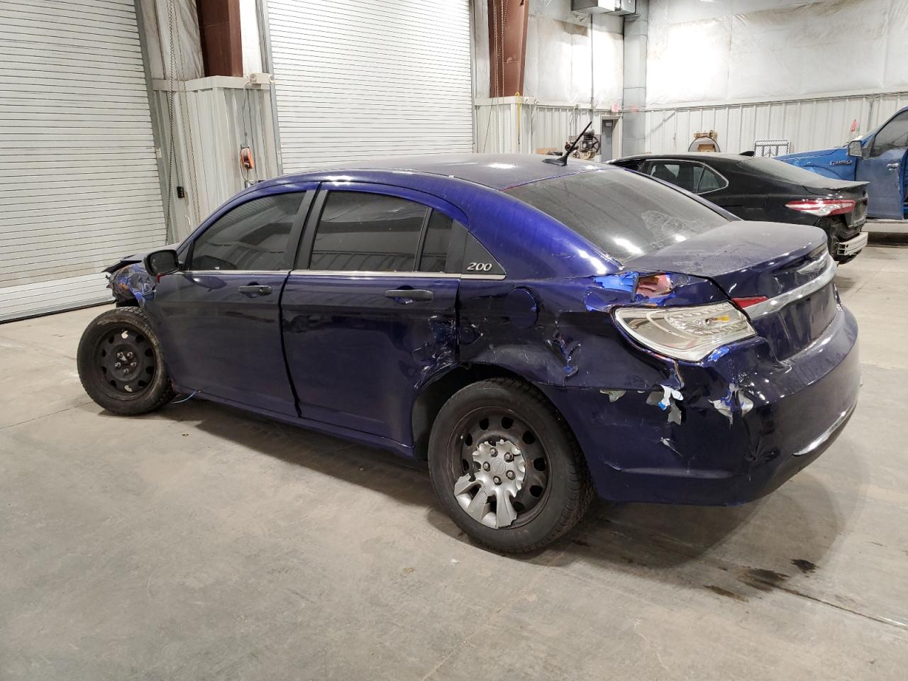 2014 Chrysler 200 - Image 2