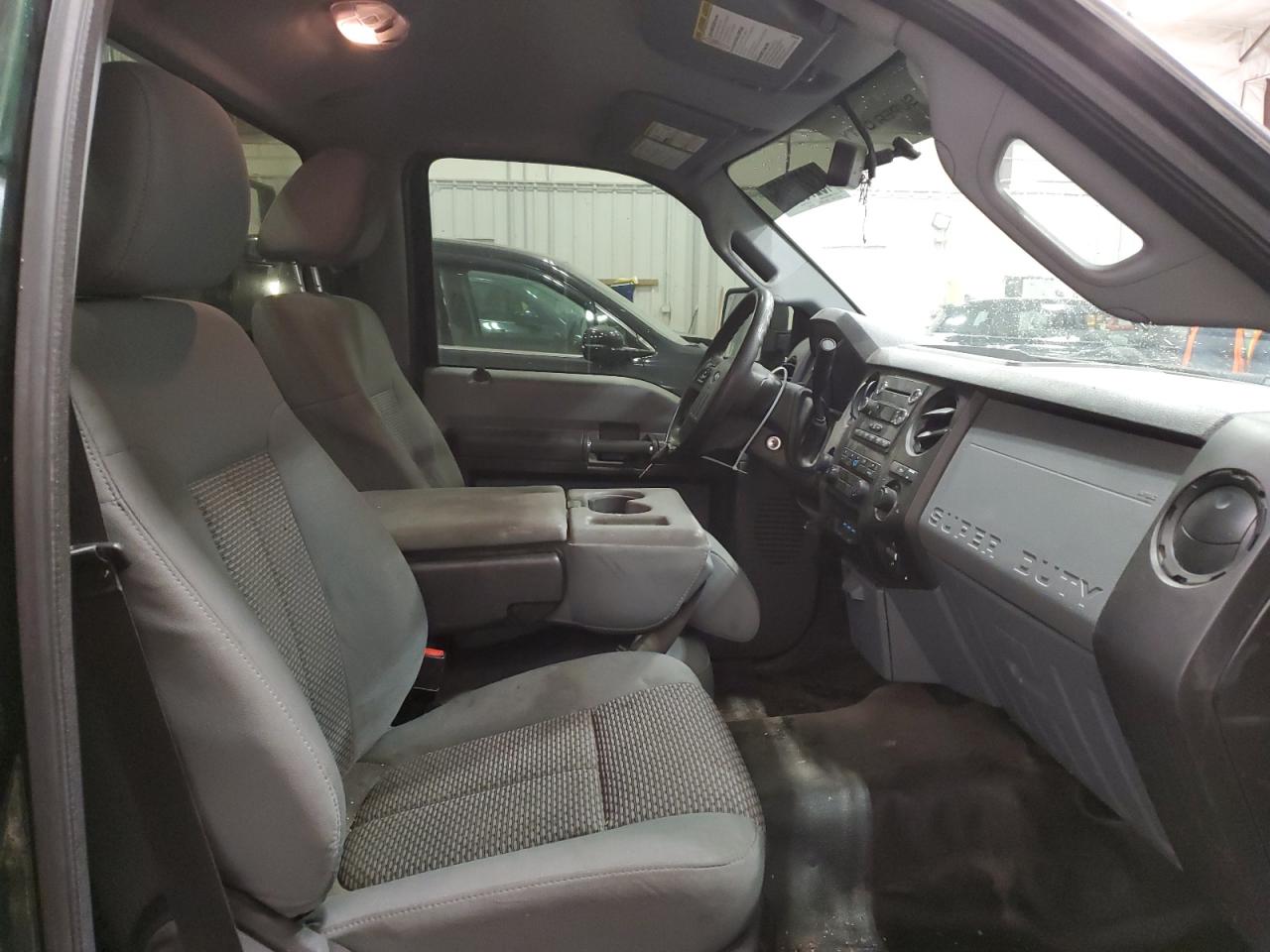 2015 Ford F250 - Image 10