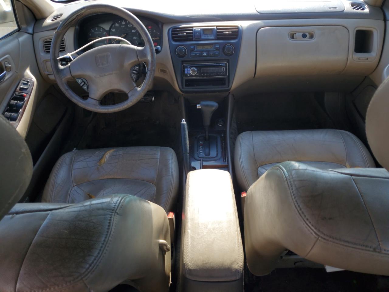 2000 Honda Accord - Image 8