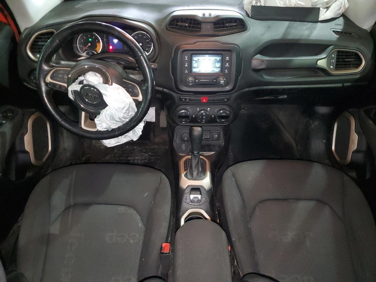 2017 Jeep Renegade - Image 8