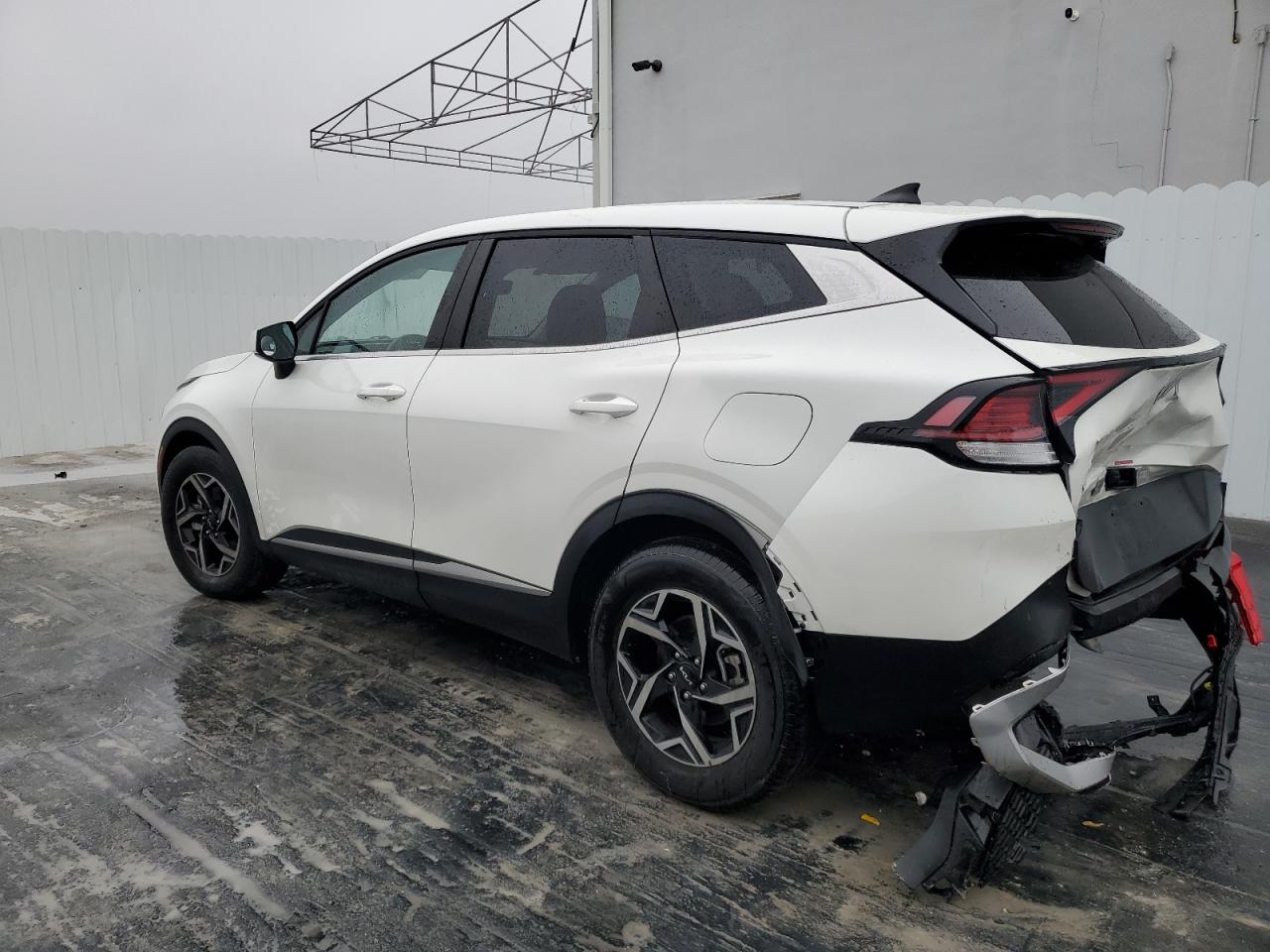 2024 Kia Sportage - Image 2