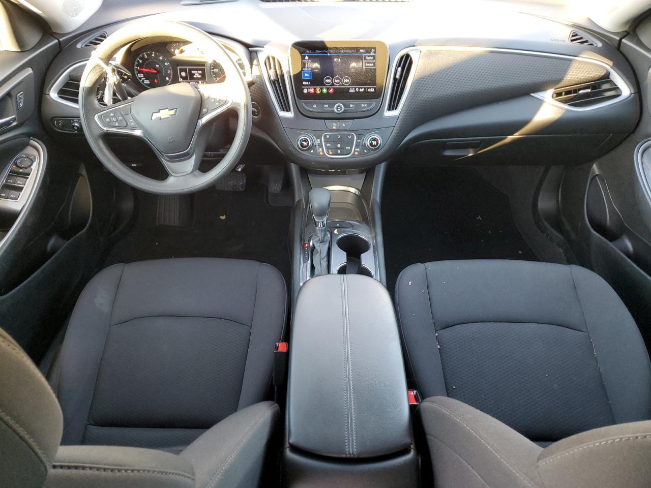 2023 Chevrolet Malibu - Image 8