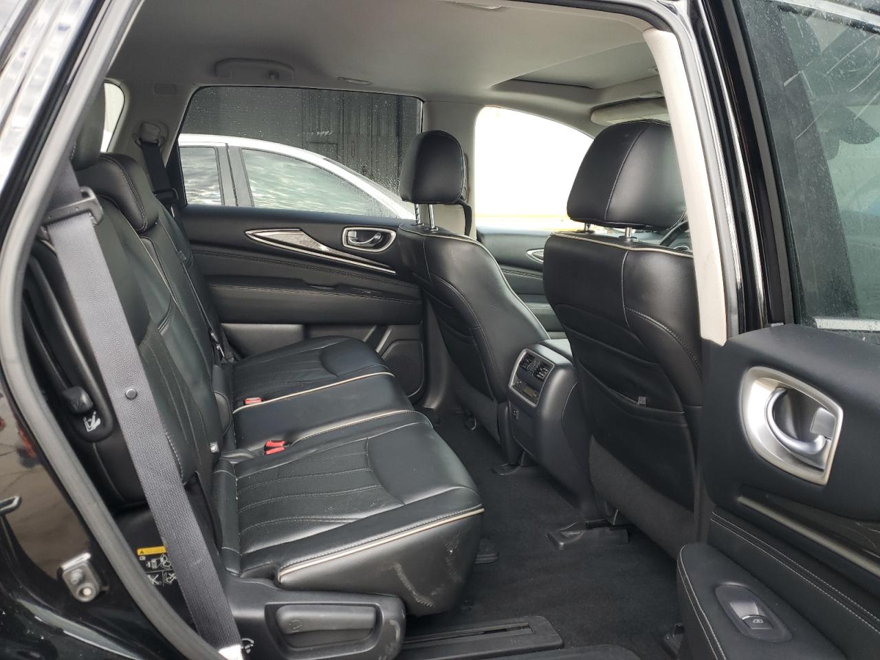 2017 Infiniti QX60 - Image 11