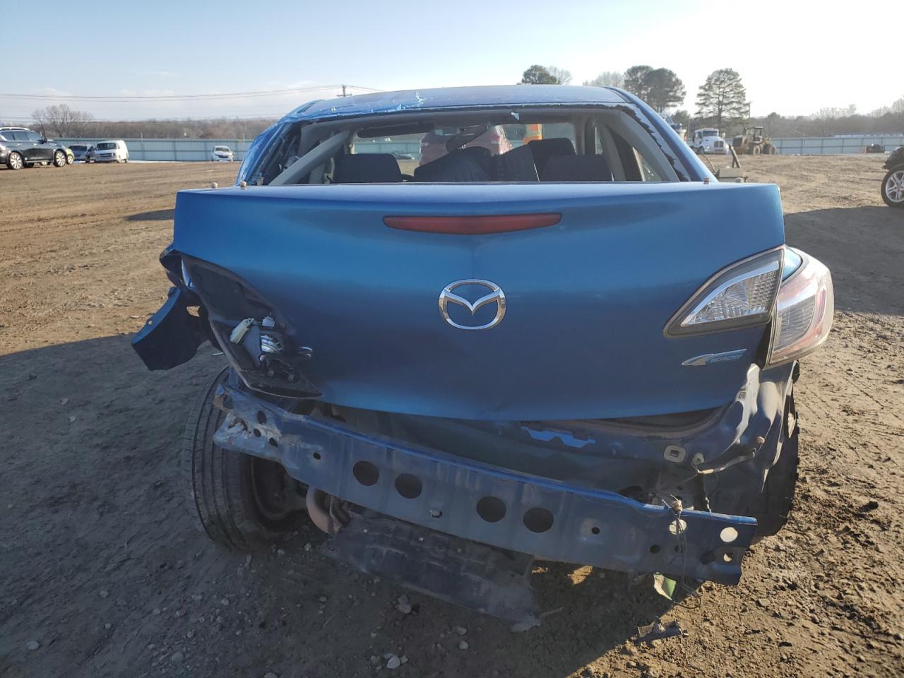 2012 Mazda 3 - Image 6