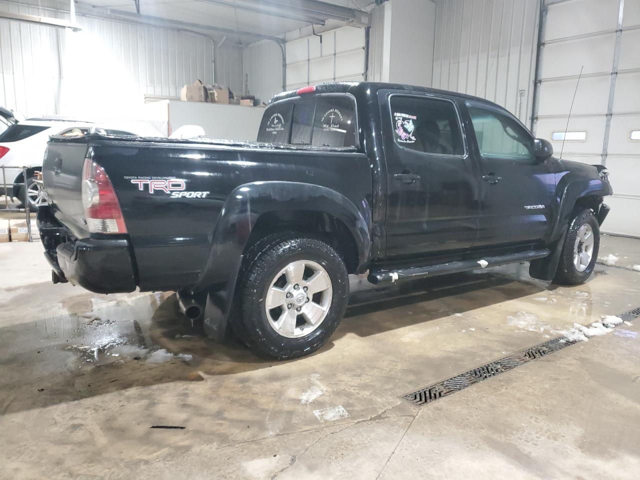 2011 Toyota Tacoma - Image 3