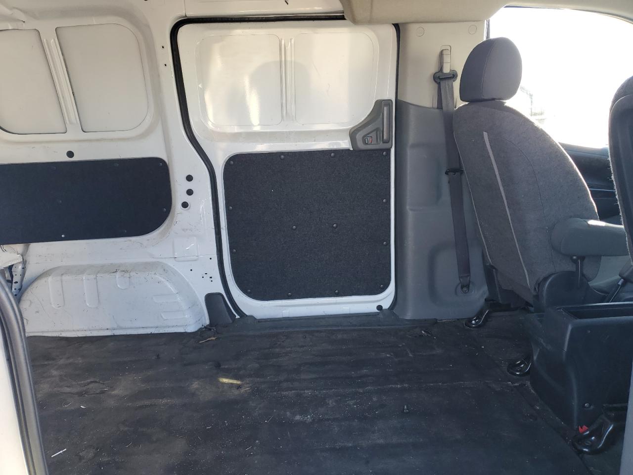 2015 Chevrolet Express - Image 11