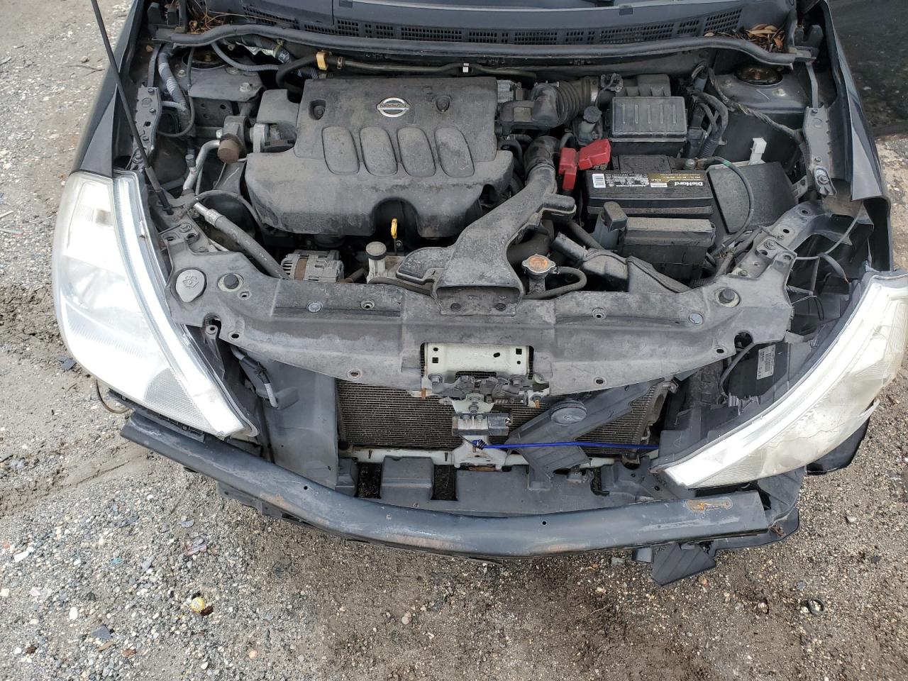 2011 Nissan Versa - Image 12