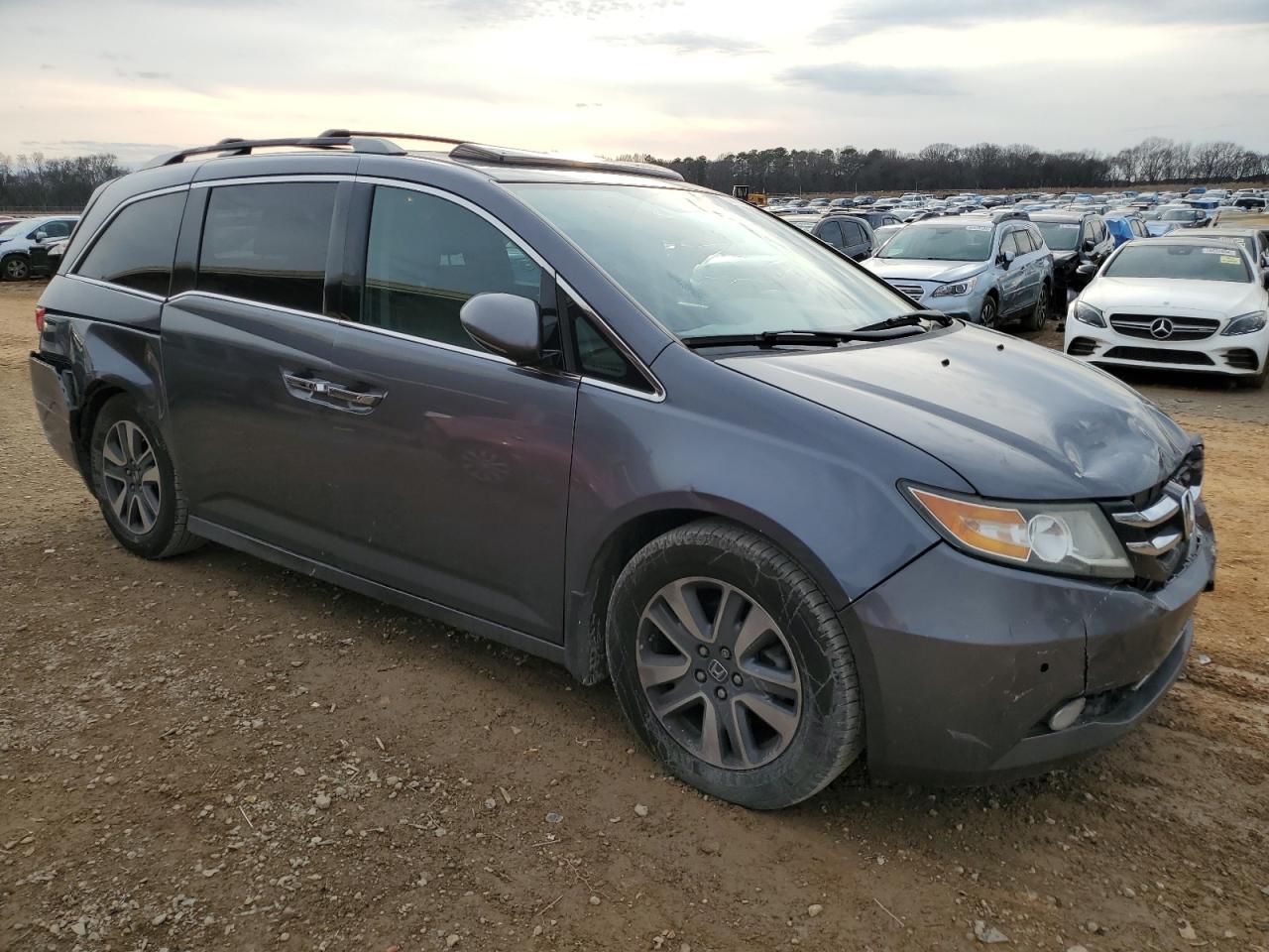 2016 Honda Odyssey - Image 4