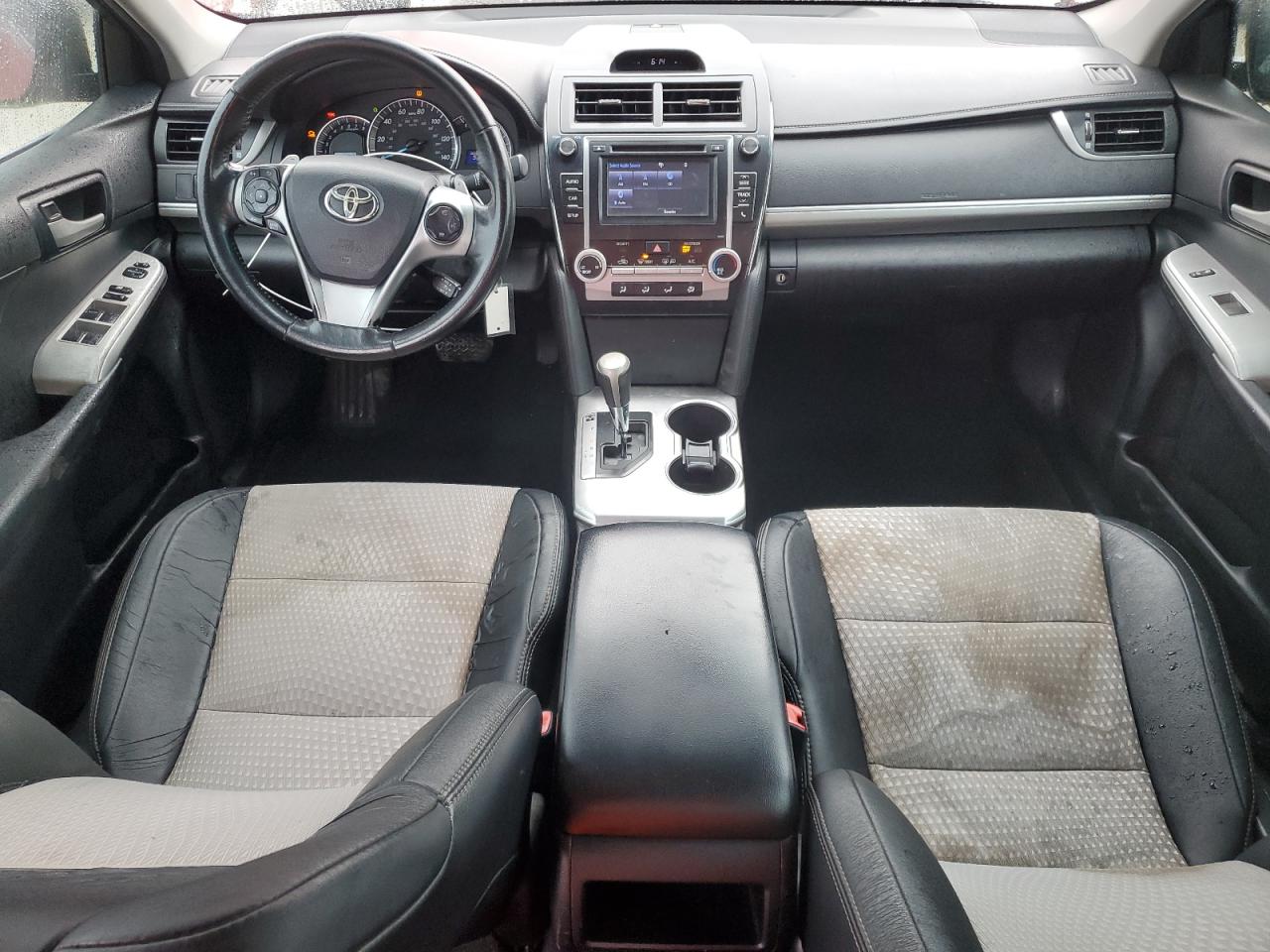 2014 Toyota Camry - Image 8