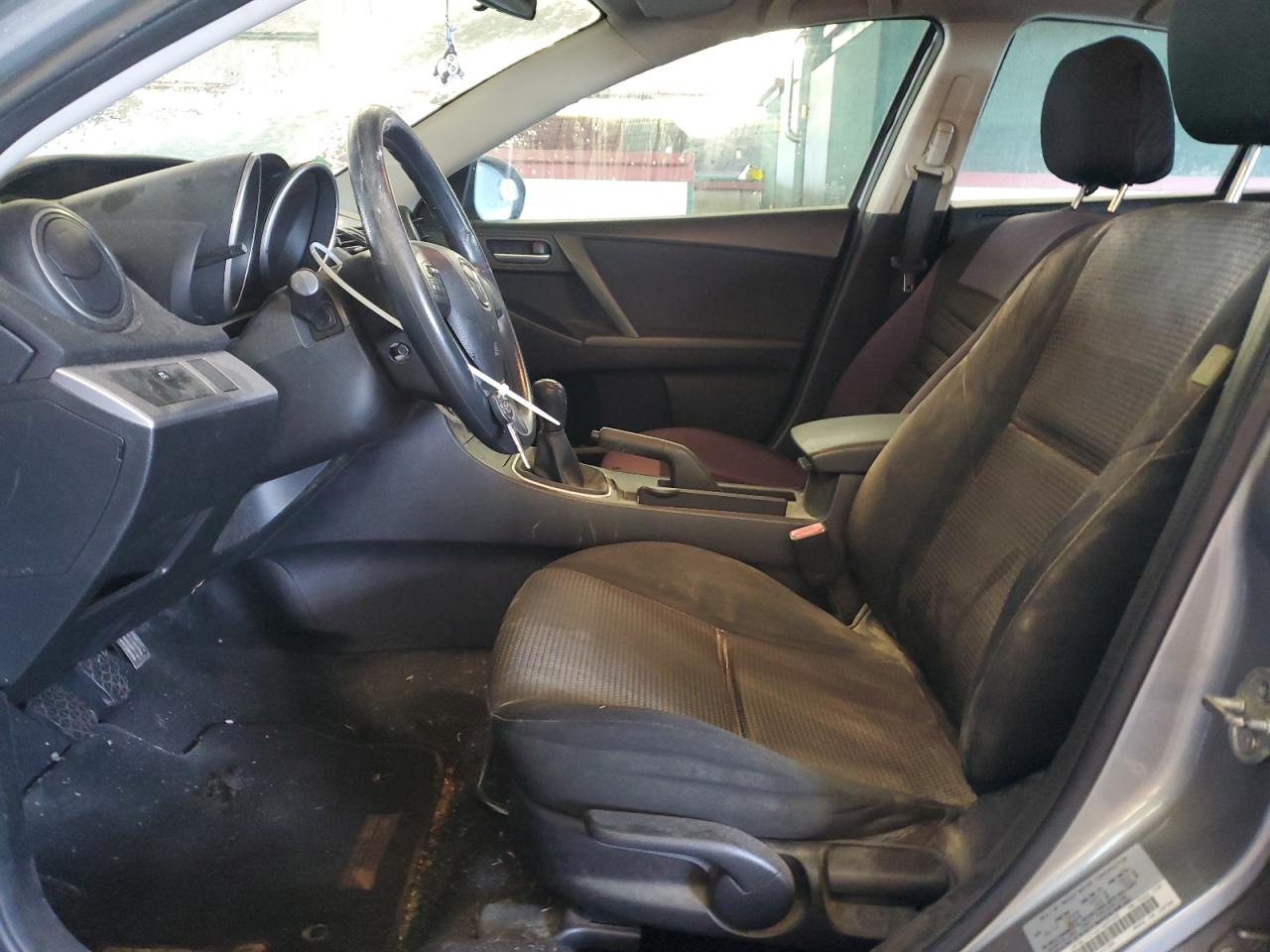 2013 Mazda 3 - Image 7
