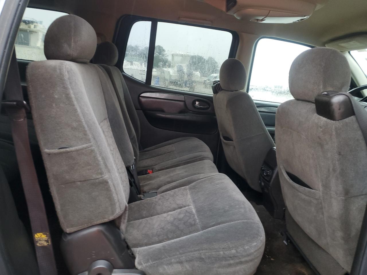 2006 GMC Envoy - Image 11