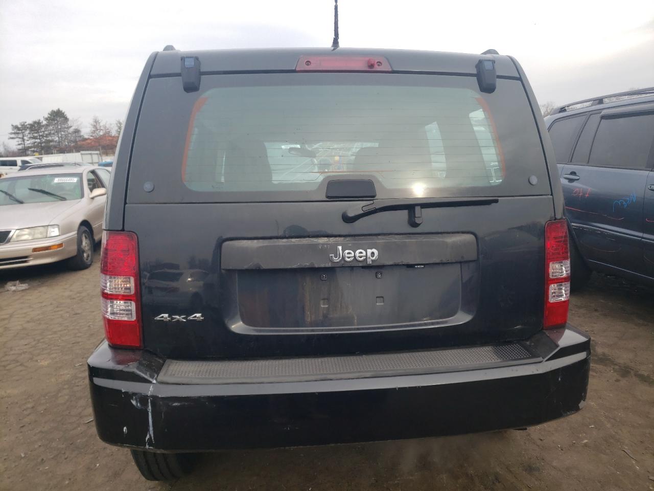 2012 Jeep Liberty (North America) - Image 6