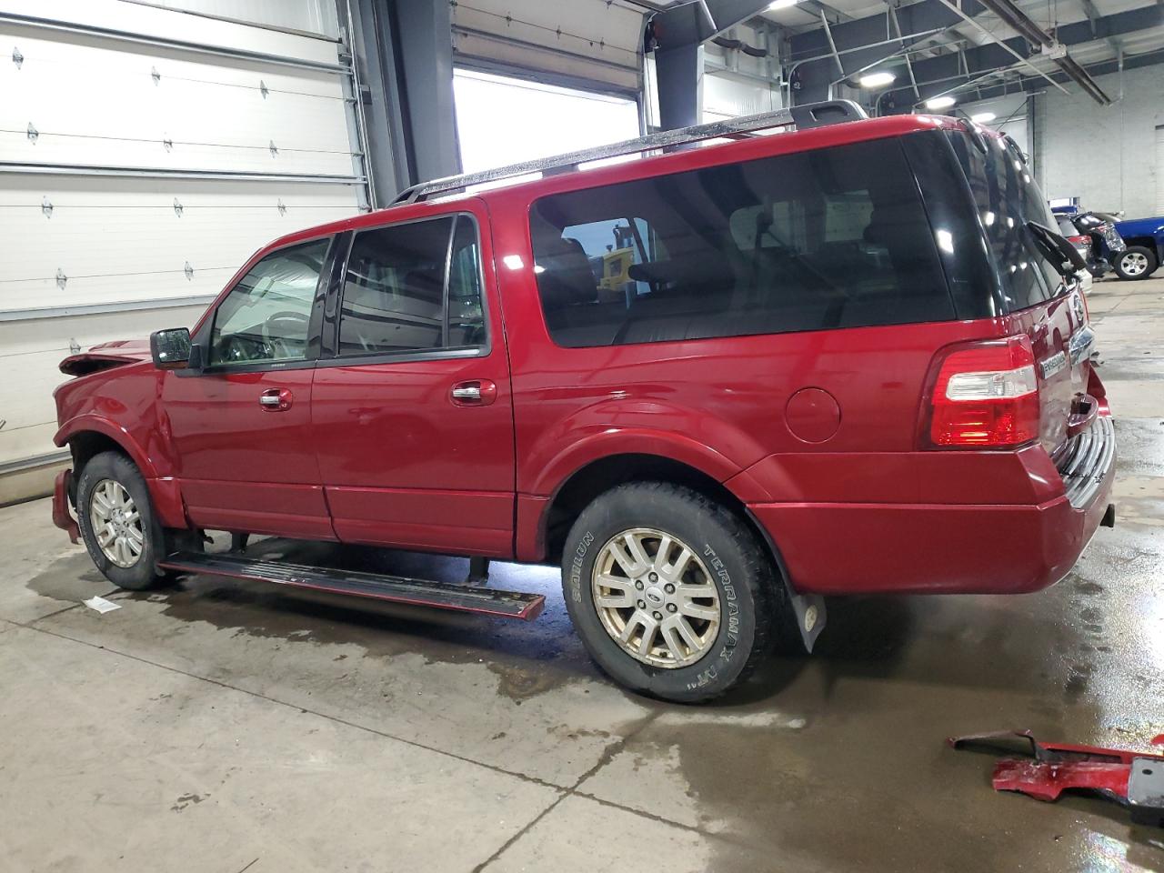 2013 Ford Expedition - Image 2
