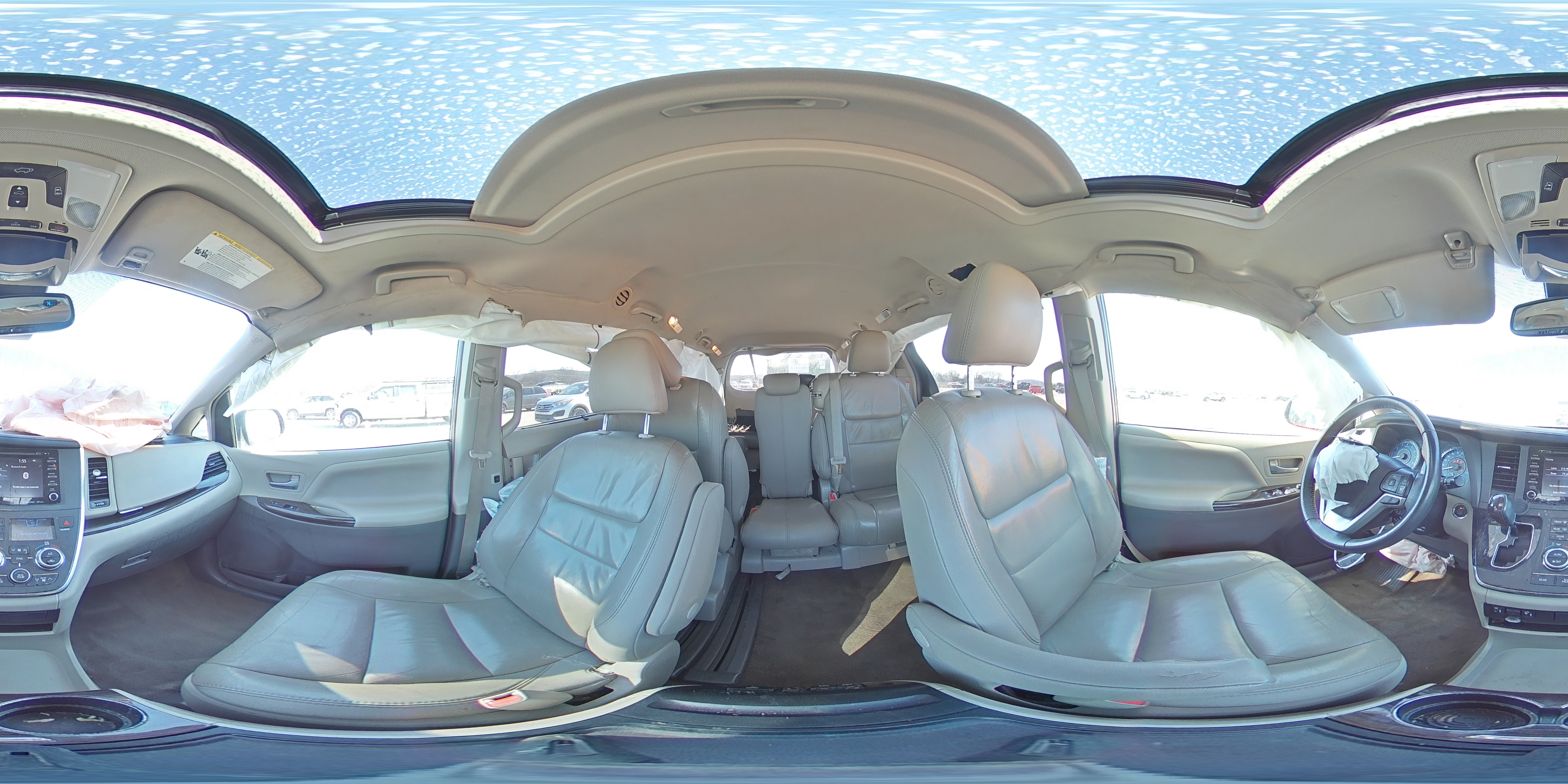 2018 Toyota Sienna - Image 13