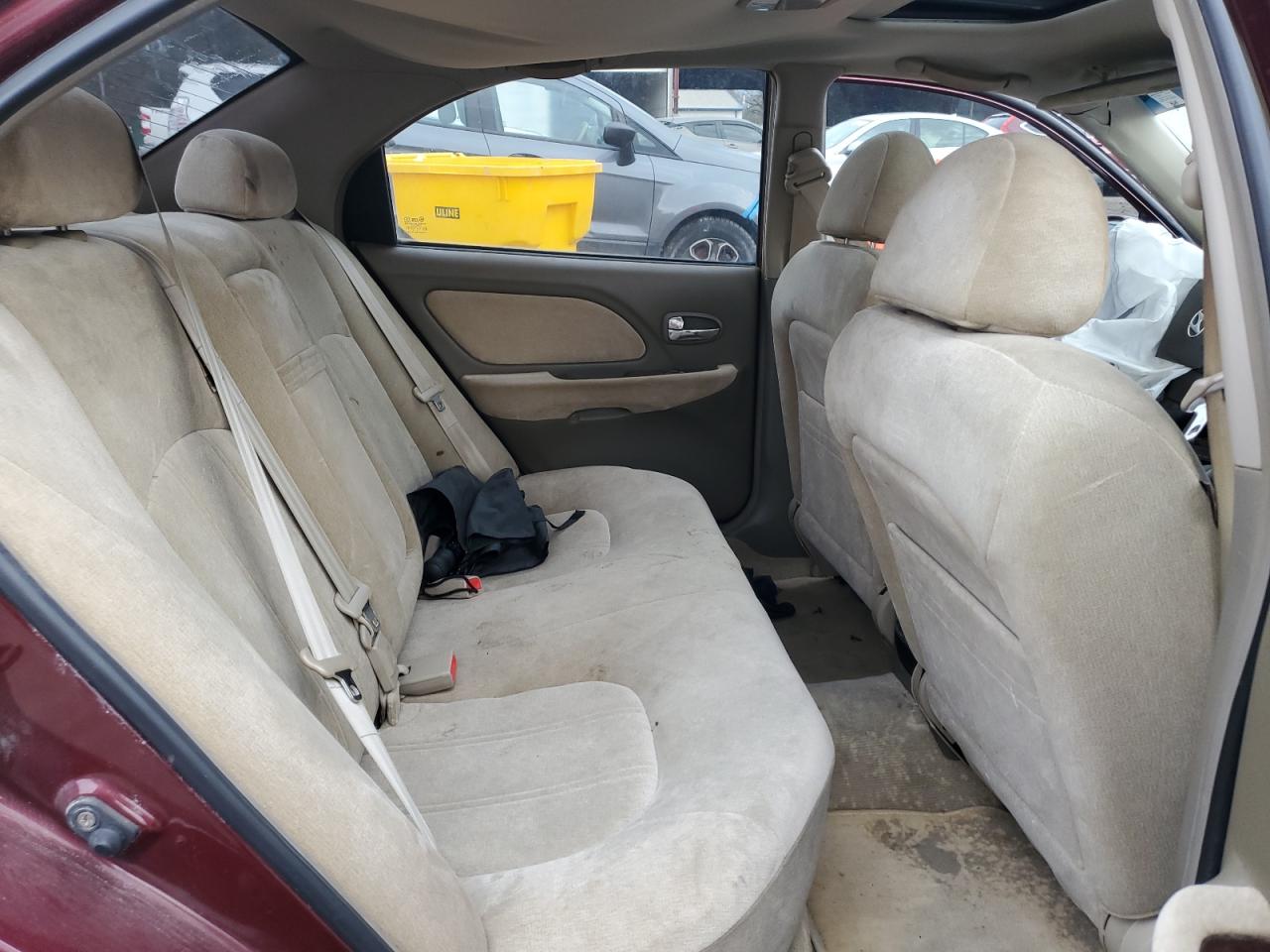 2005 Hyundai Sonata - Image 10