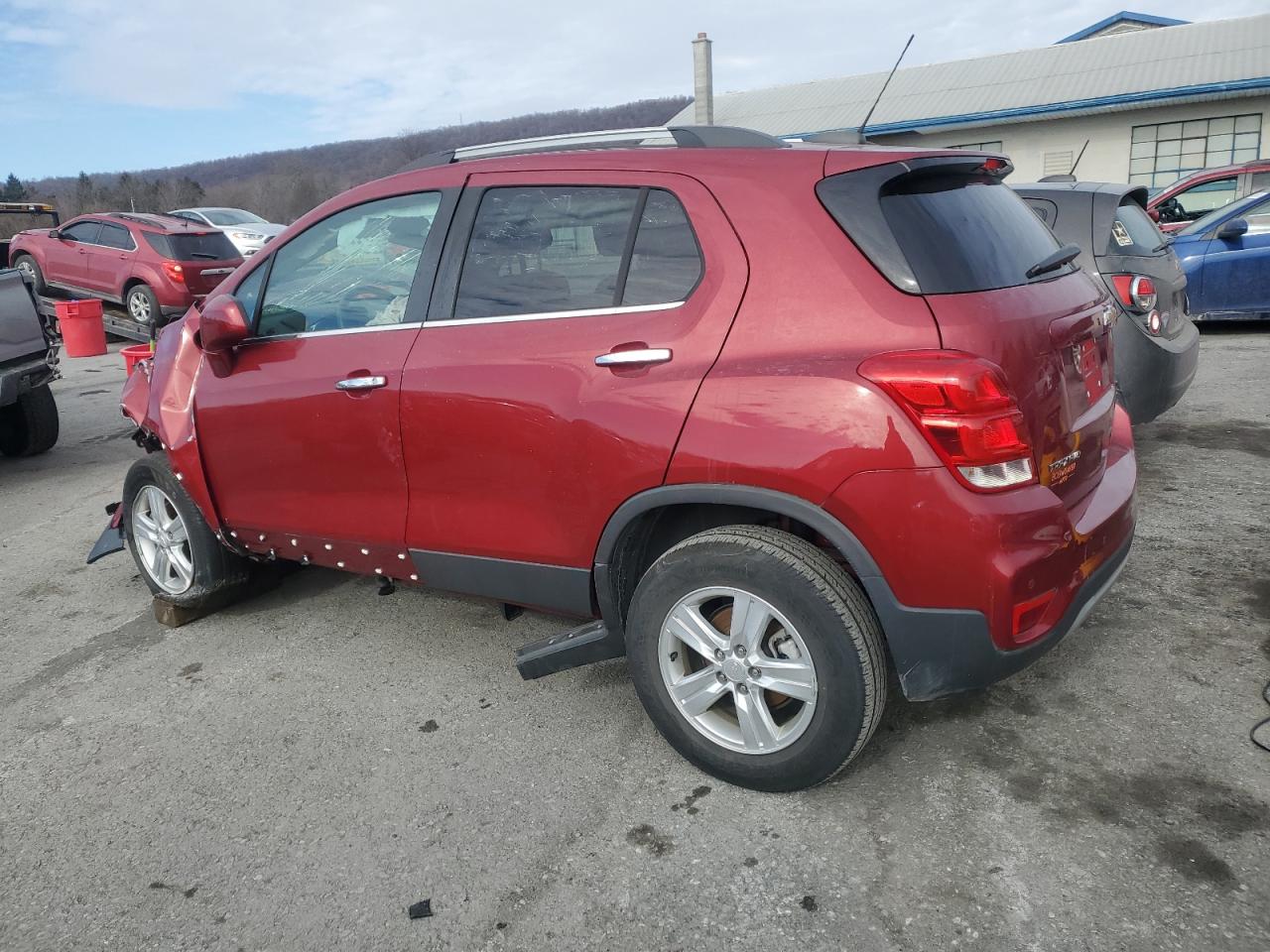 2019 Chevrolet Trax - Image 2