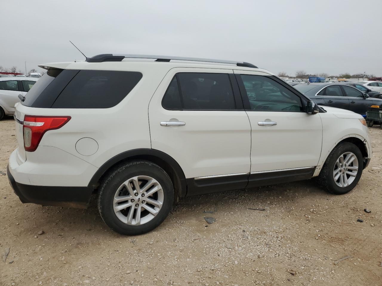 2012 Ford Explorer - Image 3