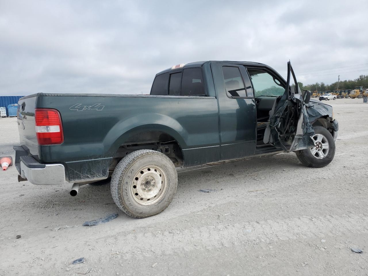 2004 Ford F-150 - Image 3