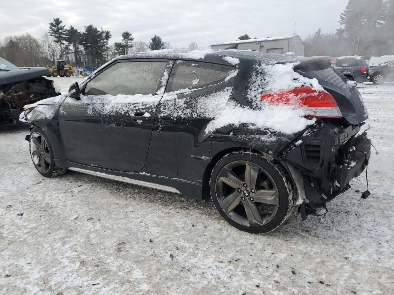 2015 Hyundai Veloster - Image 2