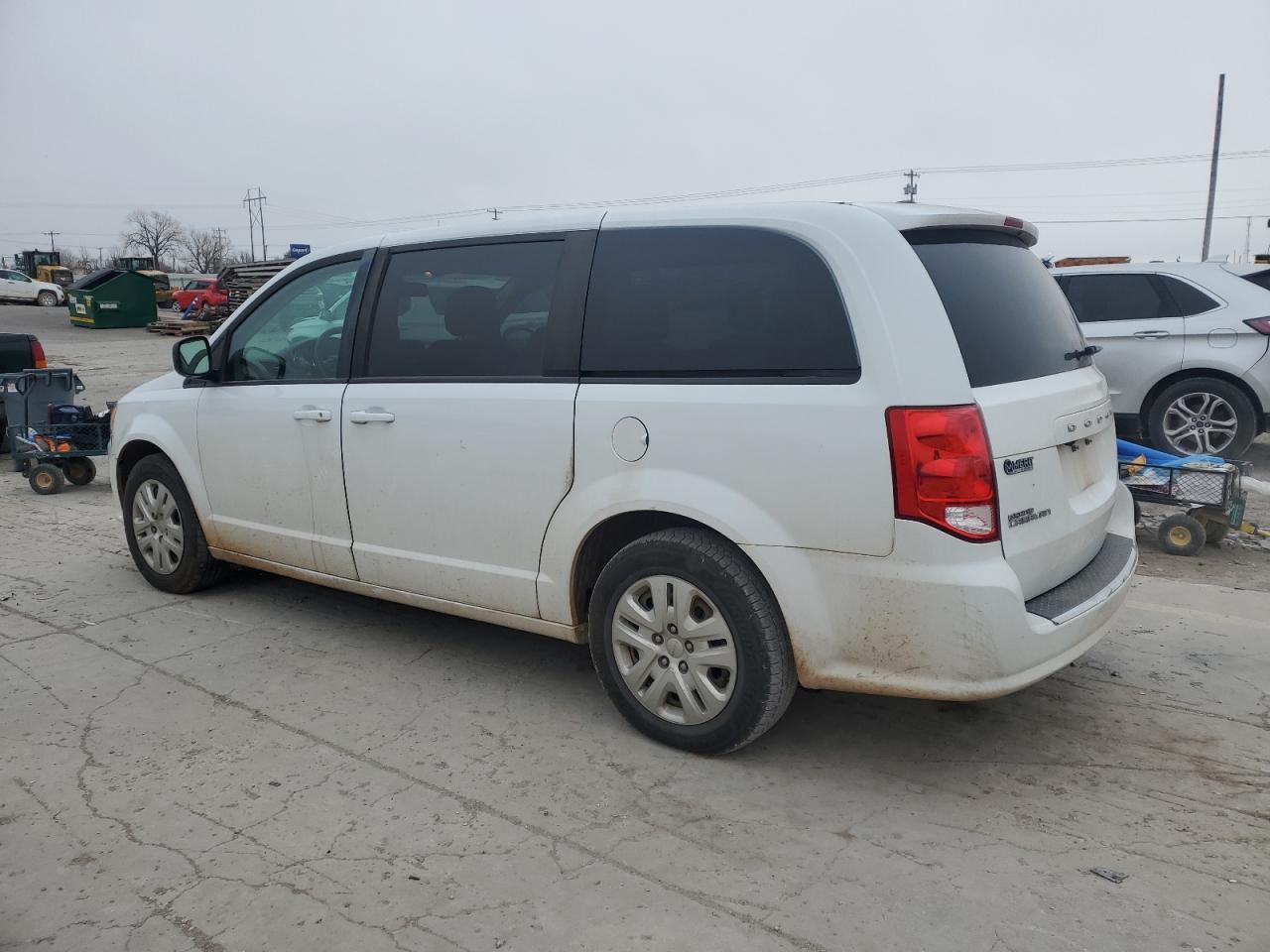 2018 Dodge Caravan - Image 2
