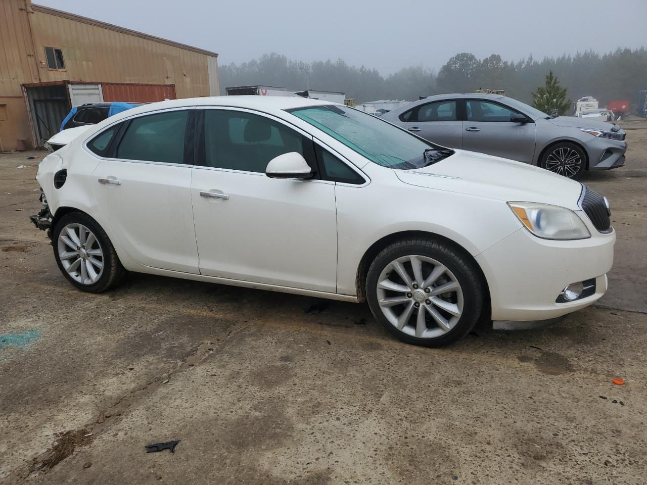 2013 Buick Verano - Image 4