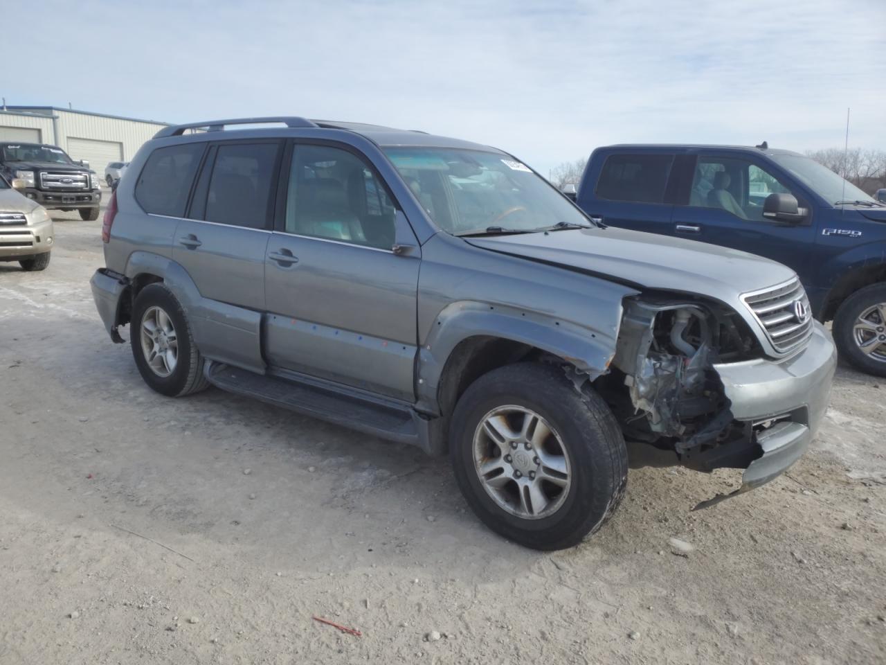 2005 Lexus GX - Image 4
