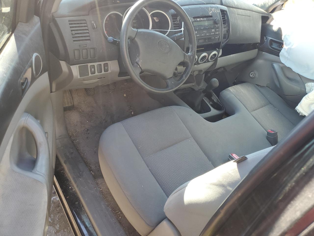 2010 Toyota Tacoma - Image 8