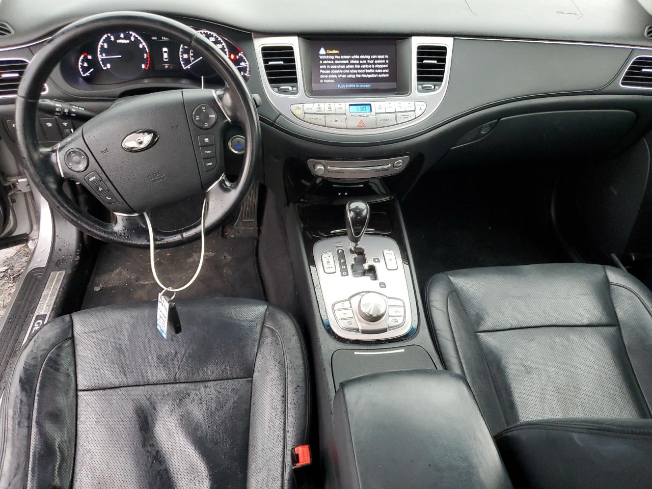 2012 Hyundai Genesis - Image 8