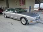 2001 Jaguar Vandenplas  за продажба в Homestead, FL - Minor Dent/Scratches