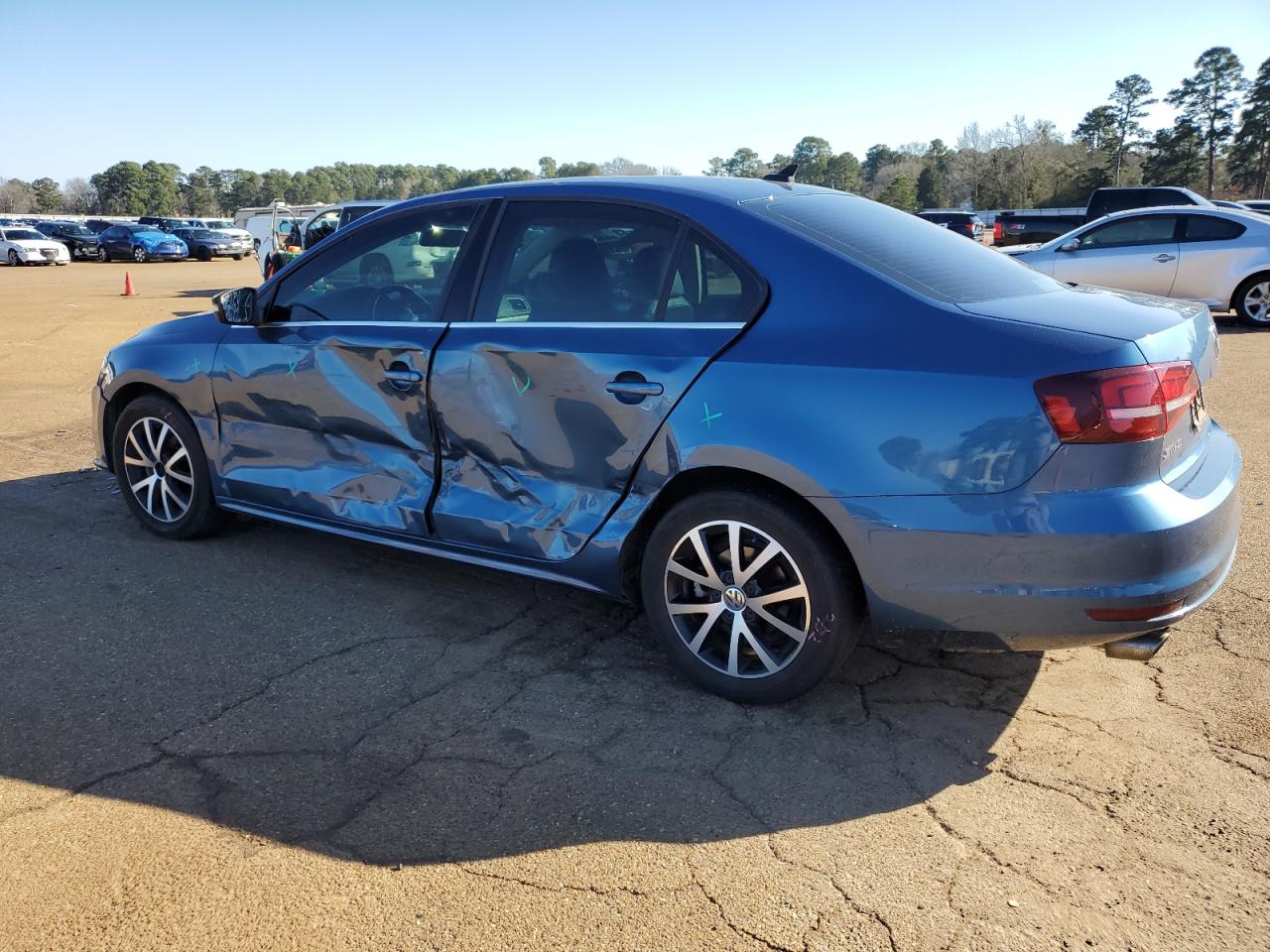 2017 Volkswagen Jetta - Image 2