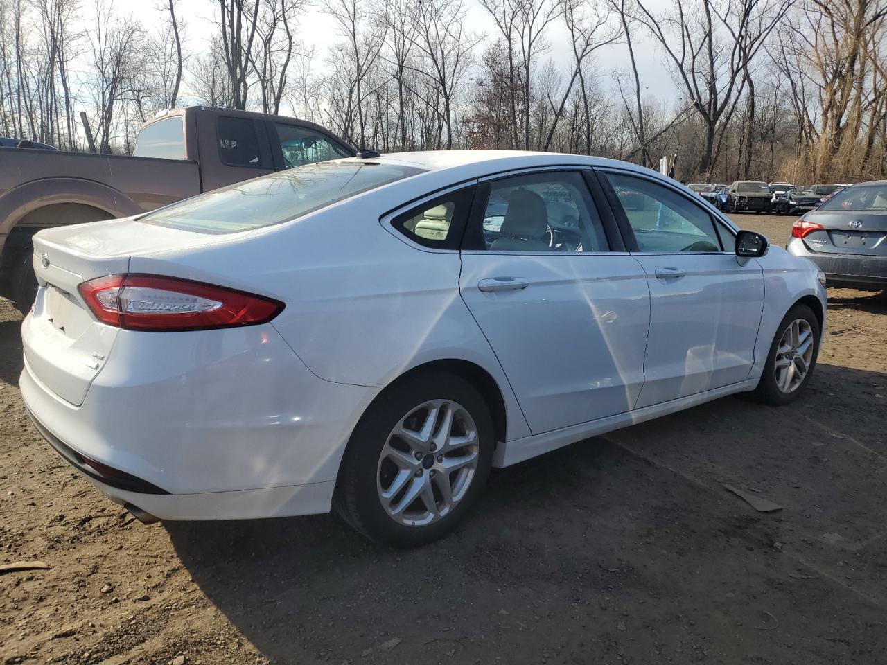 VIN 1FA6P0HD0F5121173 2015 FORD FUSION no.3