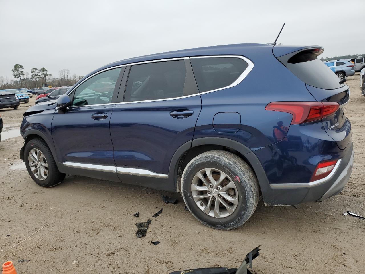 2019 Hyundai Santa Fe - Image 2
