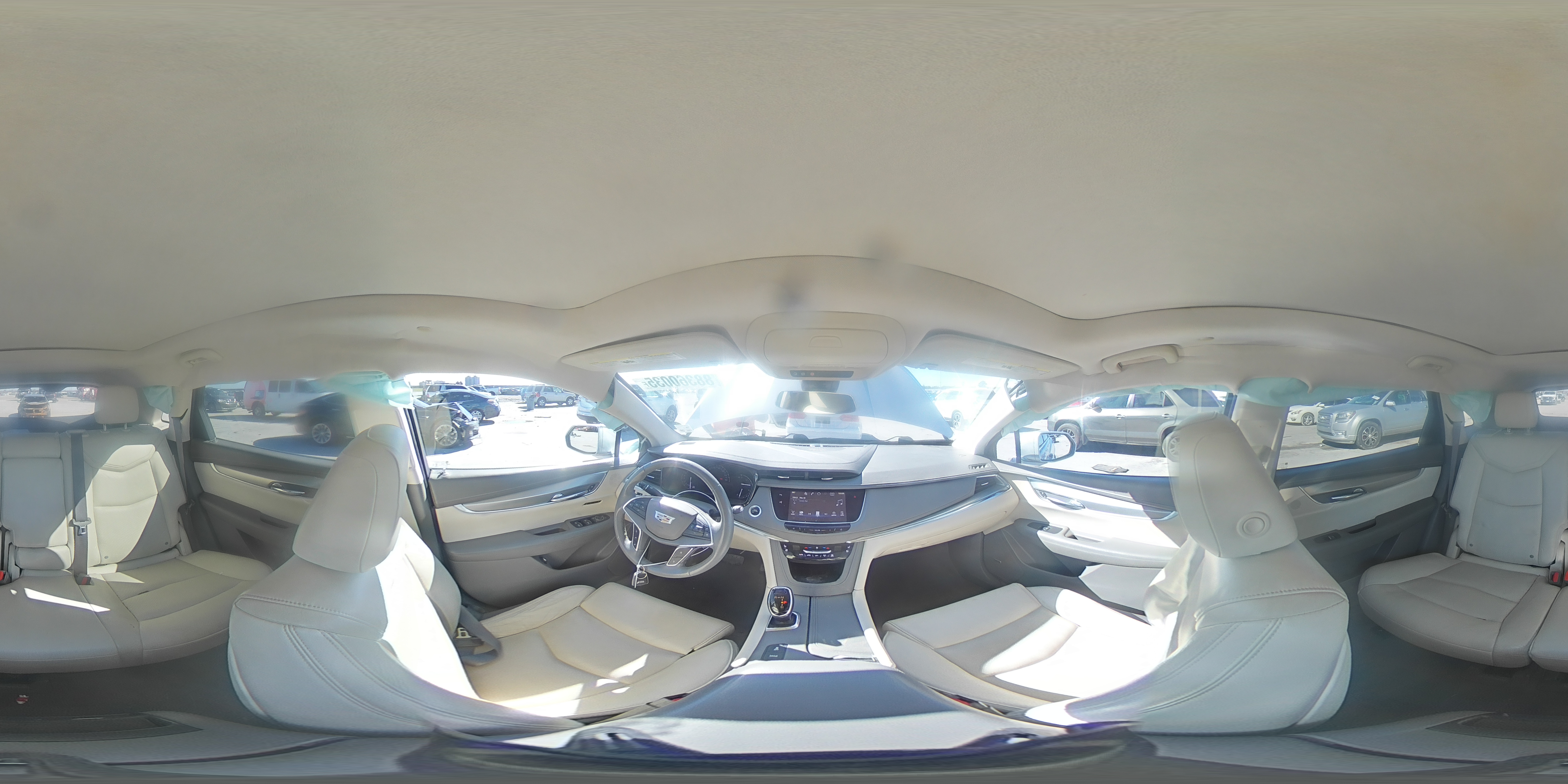 2017 Cadillac XT5 - Image 14