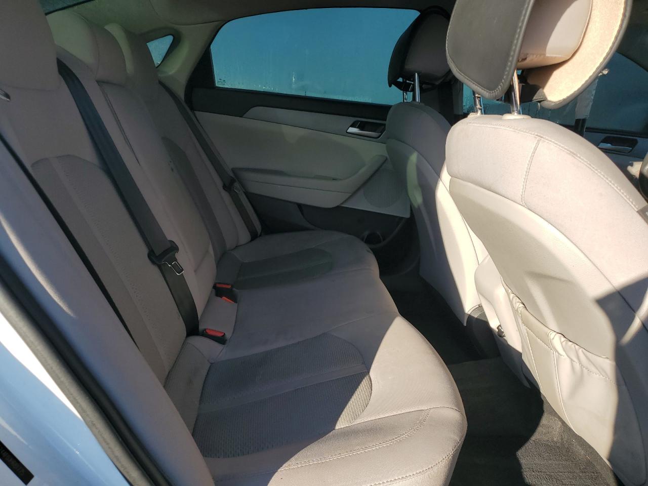2018 Hyundai Sonata - Image 10