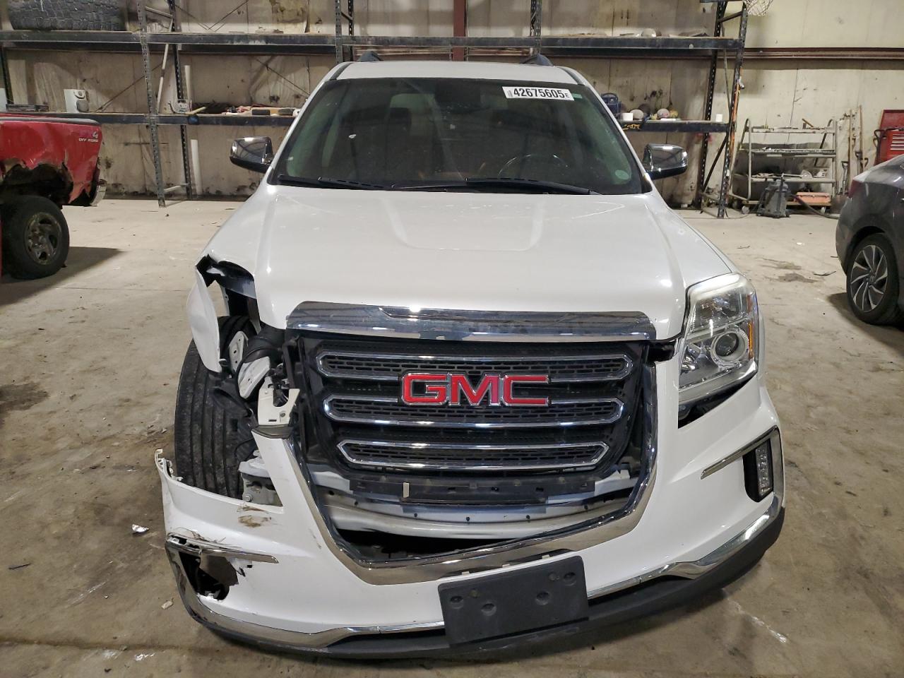 2017 GMC Terrain - Image 5