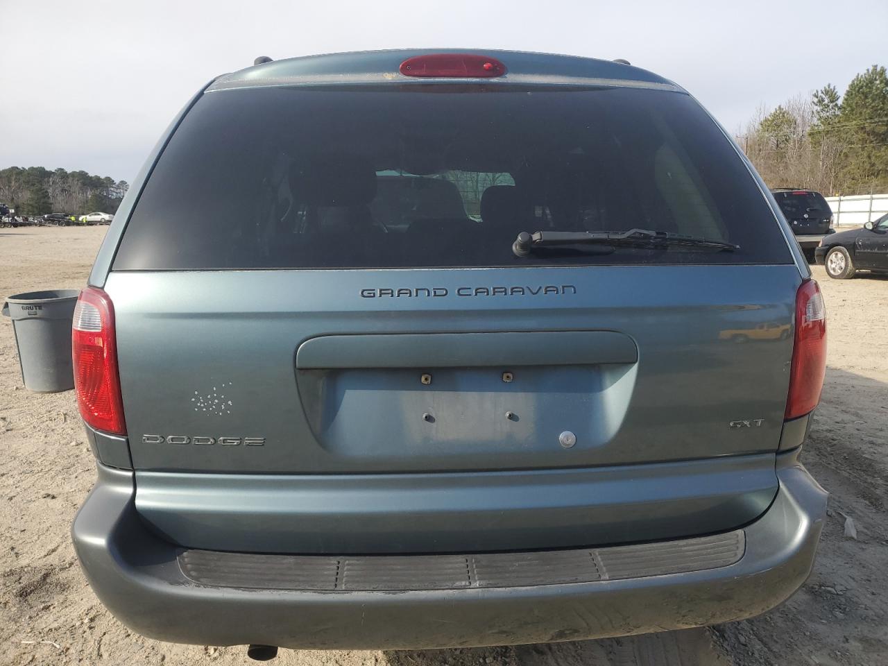 2005 Dodge Caravan - Image 6