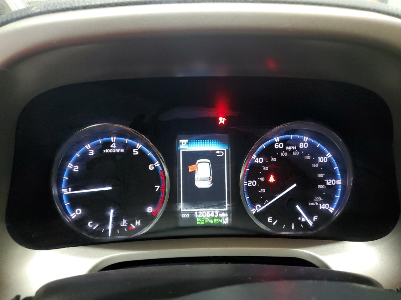 2017 Toyota RAV 4 - Image 9