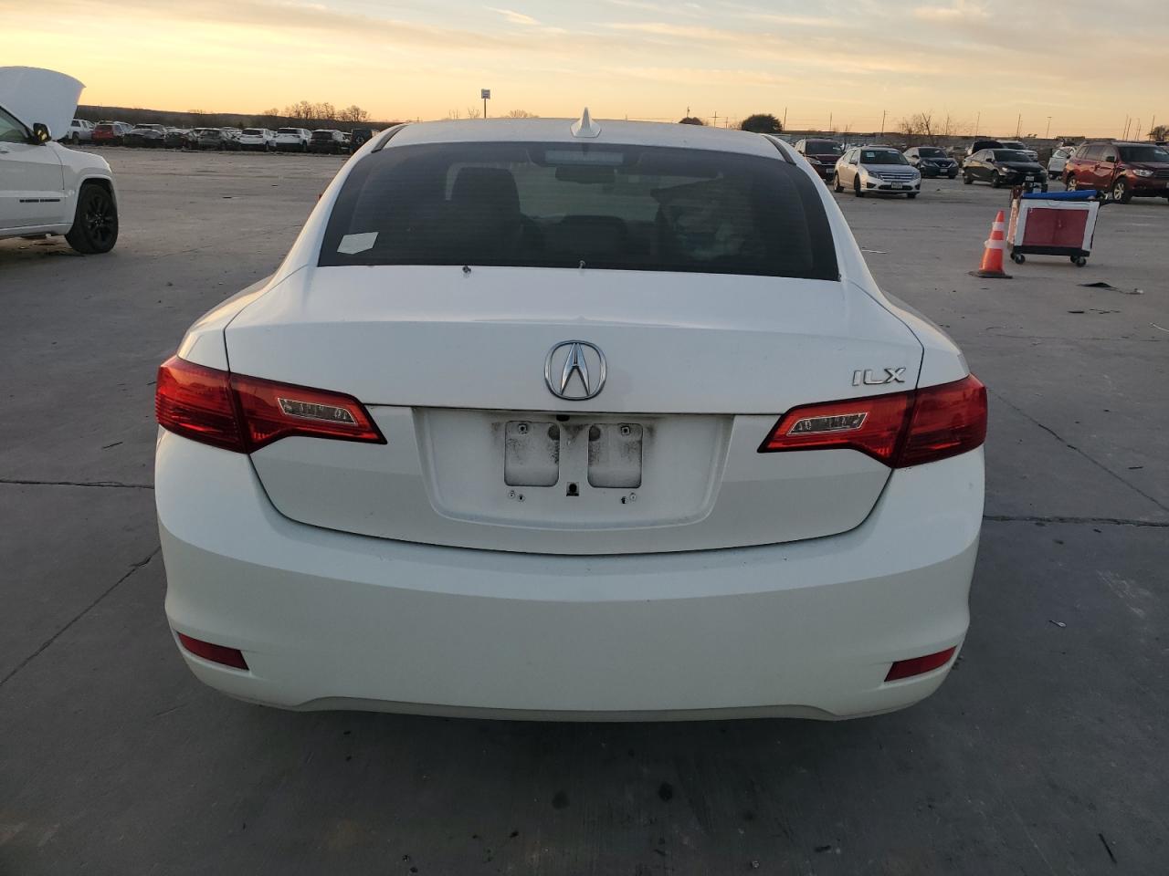 2013 Acura ILX - Image 6