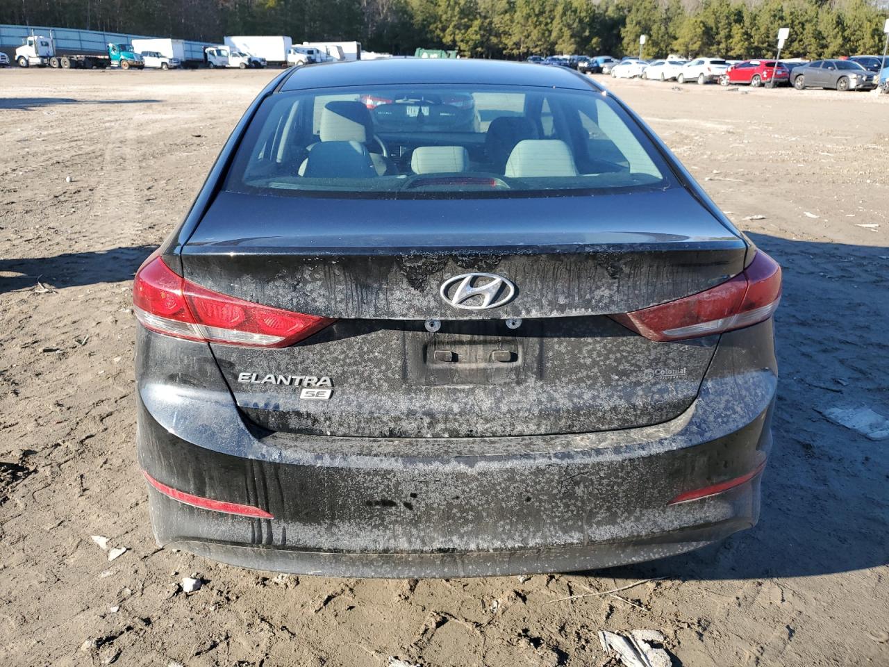 2018 Hyundai Elantra - Image 6