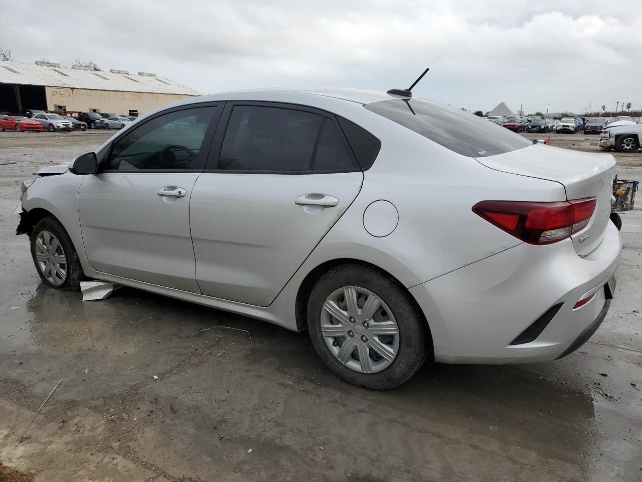 2022 Kia Rio - Image 2