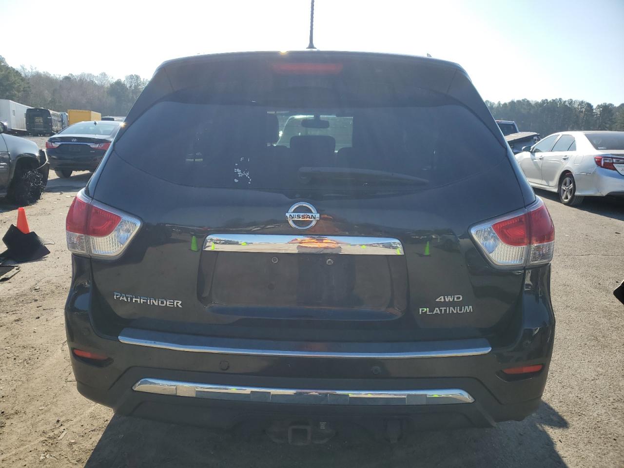 2015 Nissan Pathfinder - Image 6