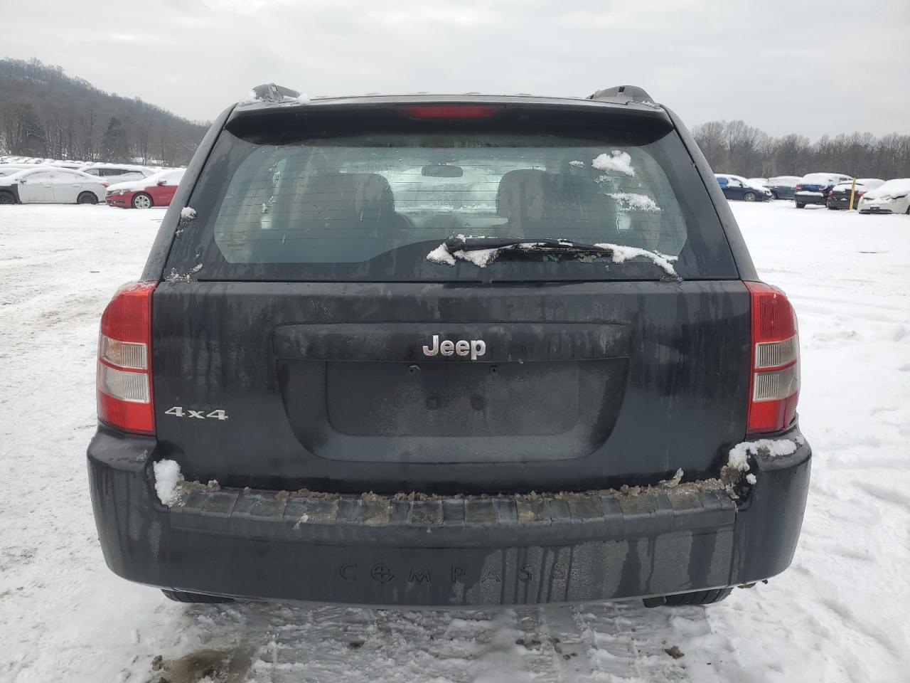 2010 Jeep Compass - Image 6
