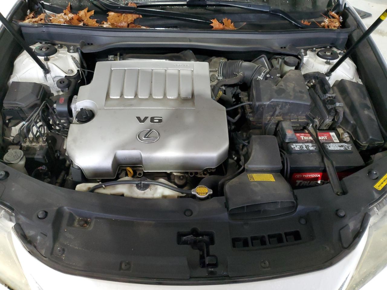 2013 Lexus ES - Image 12