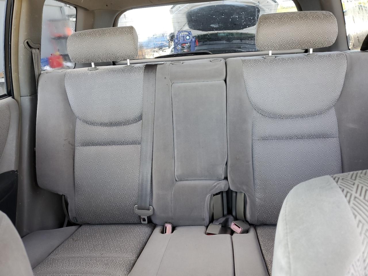 2003 Toyota Highlander - Image 10