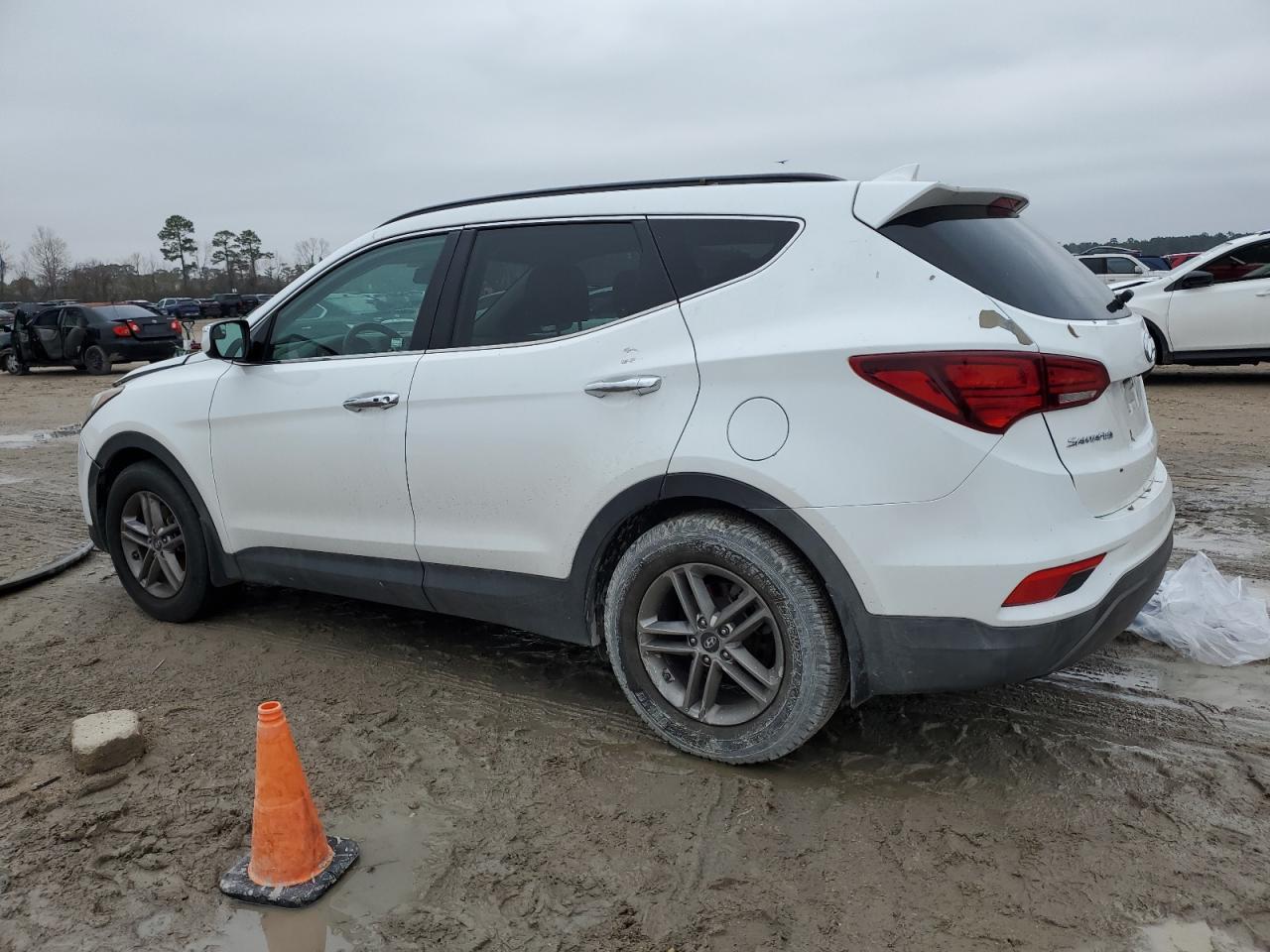 2018 Hyundai Santa Fe - Image 2
